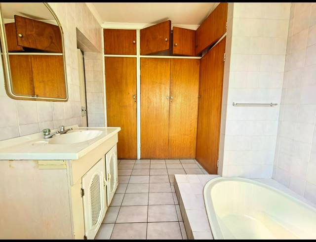 3 BEDROOM HOUSE FOR SALE IN SASOLBURG EXT 23